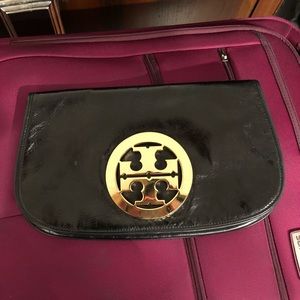 Tory birch leather clutch